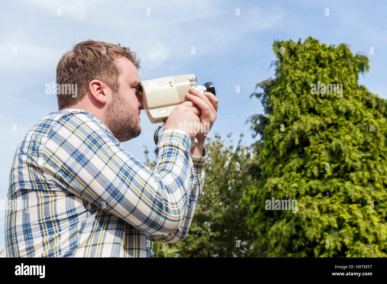 Retro 8mm film cine camera immagini e fotografie stock ad alta risoluzione  - Alamy