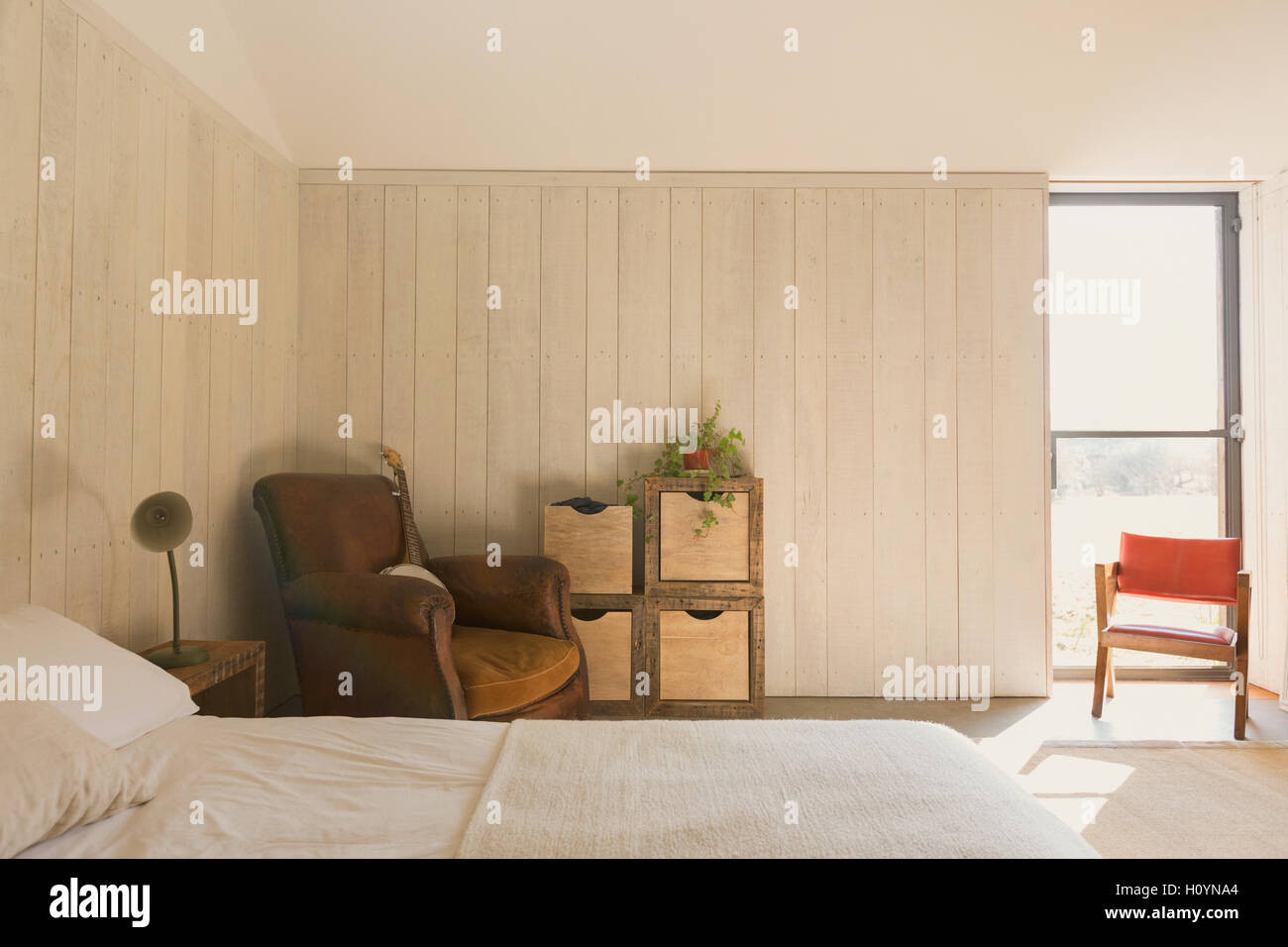 Home Vetrina semplice luminosa camera da letto Foto Stock