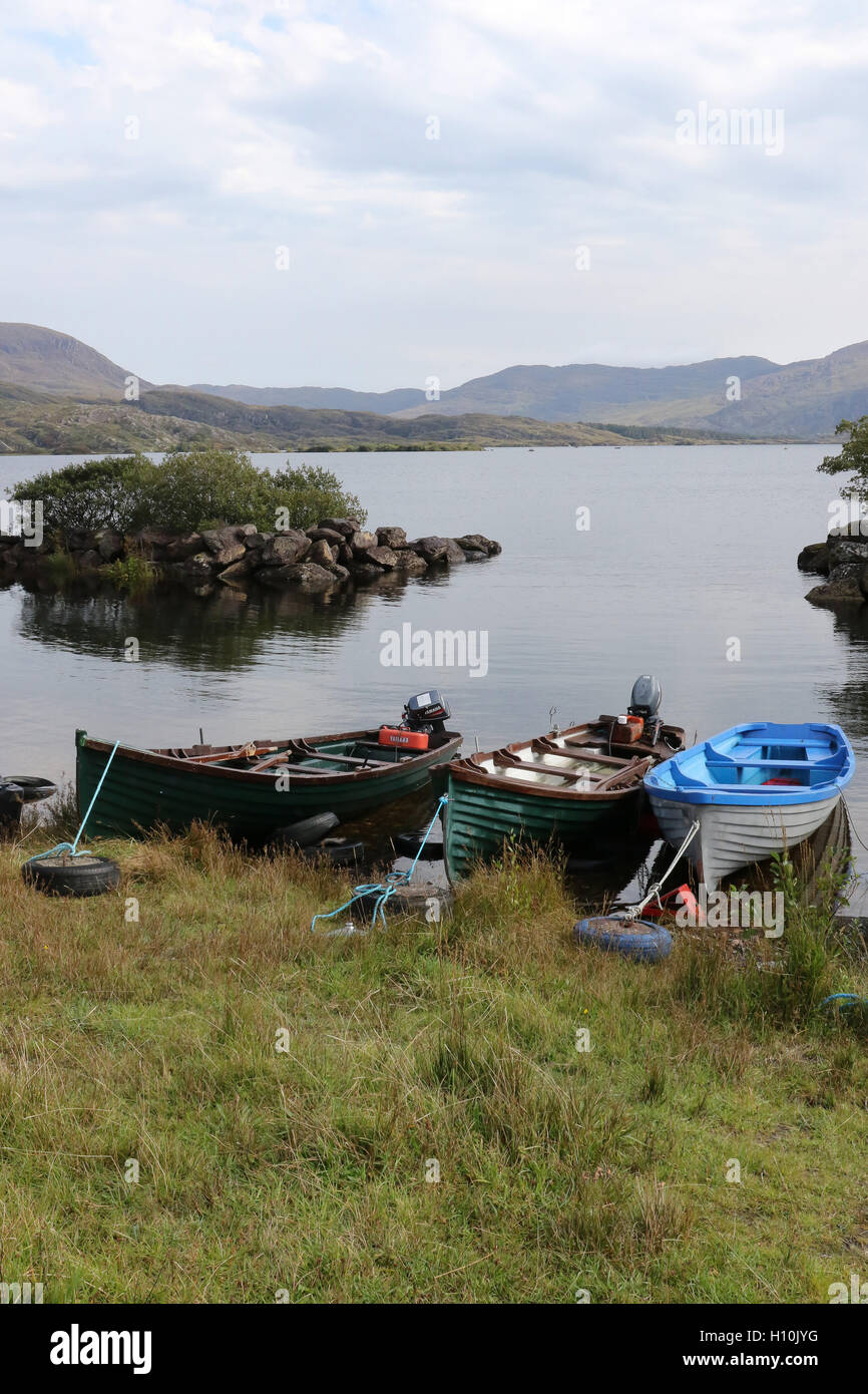 Lough Currane nella Contea di Kerry, famoso per la sua del salmone e della trota di mare pesca. Foto Stock