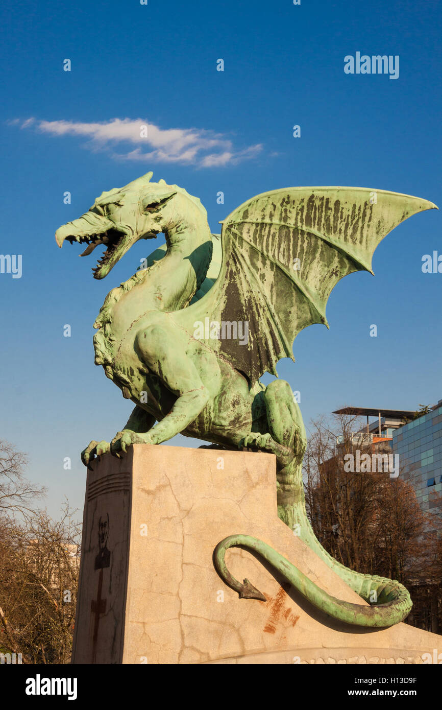 Dragon famoso ponte in Lubiana Foto Stock