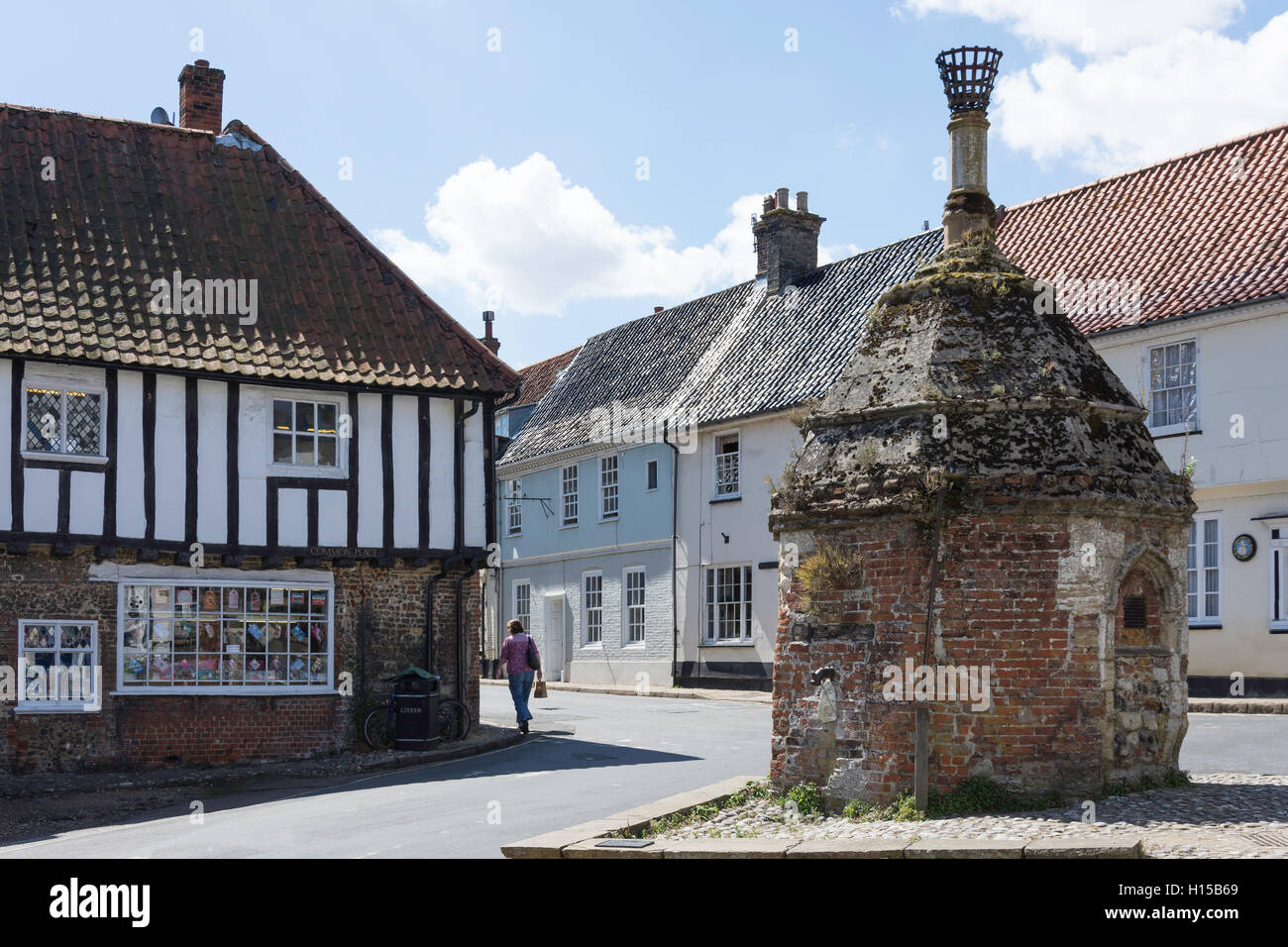 Il XVI secolo punp, luogo comune, Little Walsingham, Norfolk, Inghilterra, Regno Unito Foto Stock