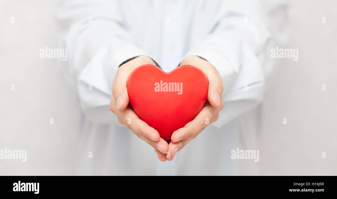 Assicurazione sanitaria o concetto di amore Foto Stock