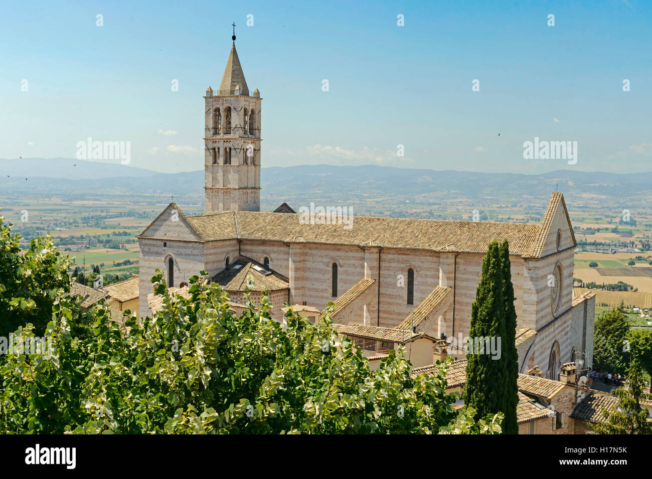 Basilica di Santa Chiara, Chiesa, Assisi, Umbria, Italia Basilica Foto Stock