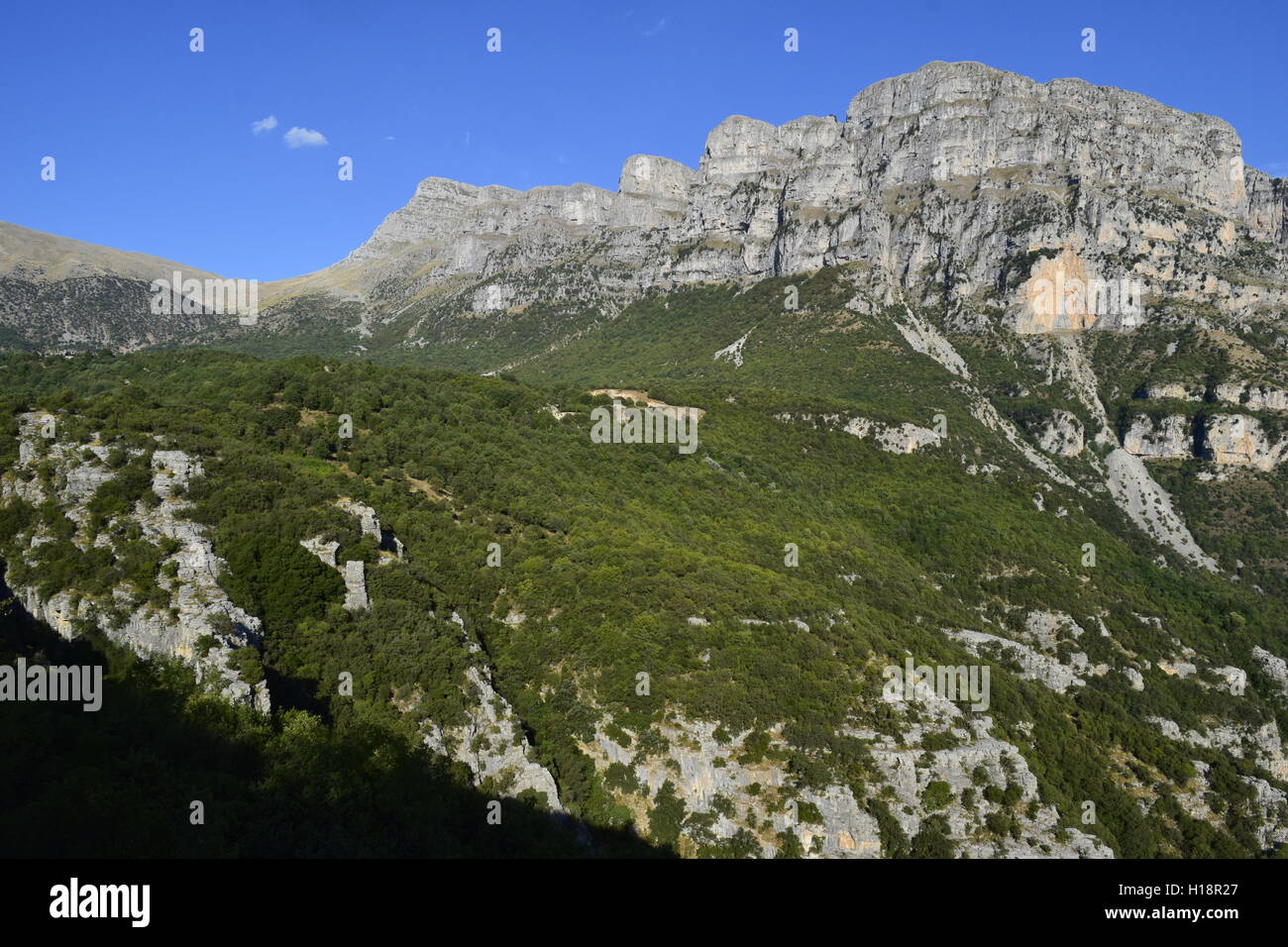 Astraka torri del monte Tymfi vicino alla gola di Vikos Foto Stock