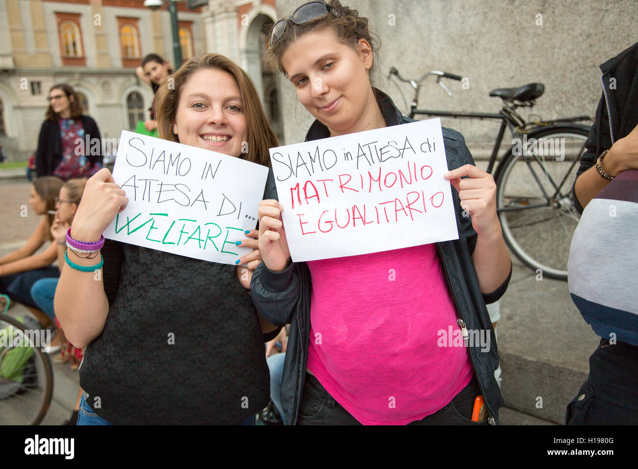 Torino, Italia. Il 22 settembre, 2016. Le proteste a Torino in coincidenza con la giornata della fertilità voluta dal Ministro della Salute Beatrice Lorenzin. "Fertilità fake", il nome dell'iniziativa, che ha avuto luogo a Torino come pure in molte città italiane. © Lorenzo Apra/Pacific Press/Alamy Live News Foto Stock