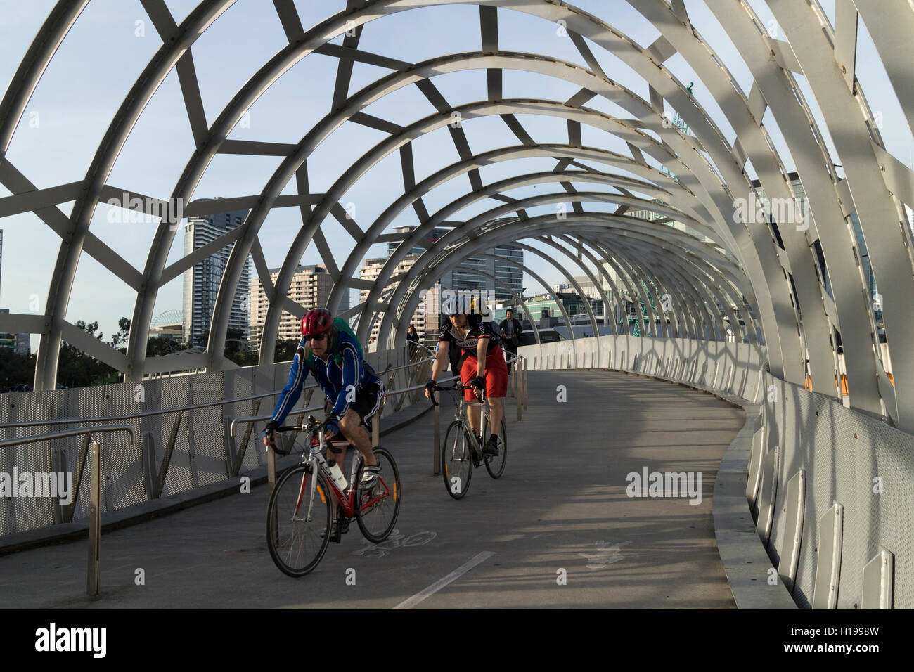 Il ponte di Webb un concorso di design vincente per un pedone/ciclo ponte sopra il fiume Yarra Docklands Melbourne Australia Foto Stock