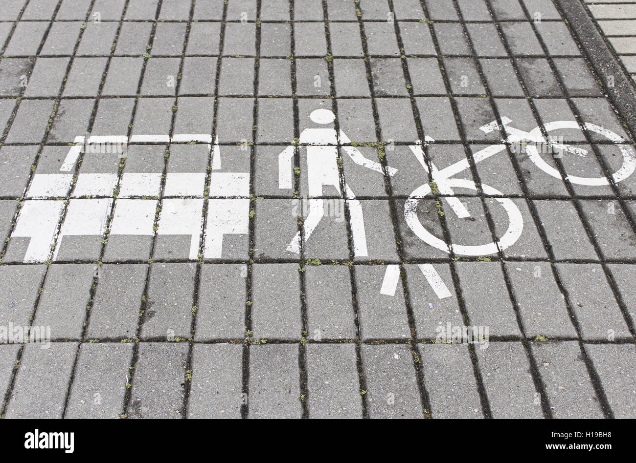 Segni di comportamento educativo in strada urbana Foto Stock