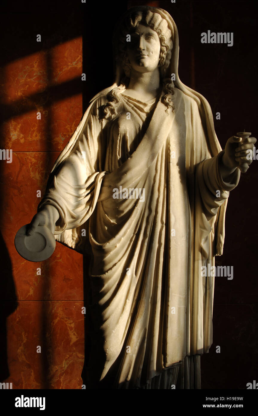 Giulia Domna (c.158-217) imperatrice romana e la seconda moglie di Settimio Severo. Statua di marmo. Museo del Louvre. Parigi. La Francia. Foto Stock