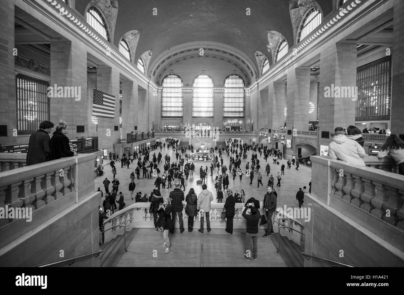 Grand Central Terminal / Stazione nella città di New York con la folla vivace intorno al Concourse Foto Stock