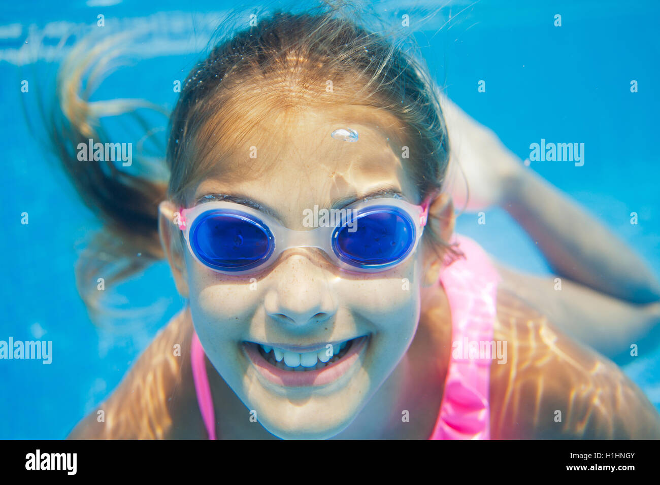 Ragazza subacquea Foto Stock