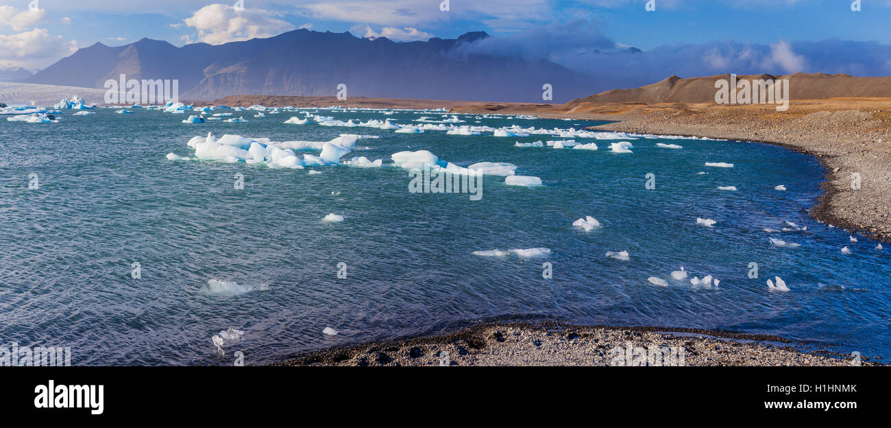 Laguna glaciale in oriente Islanda Foto Stock