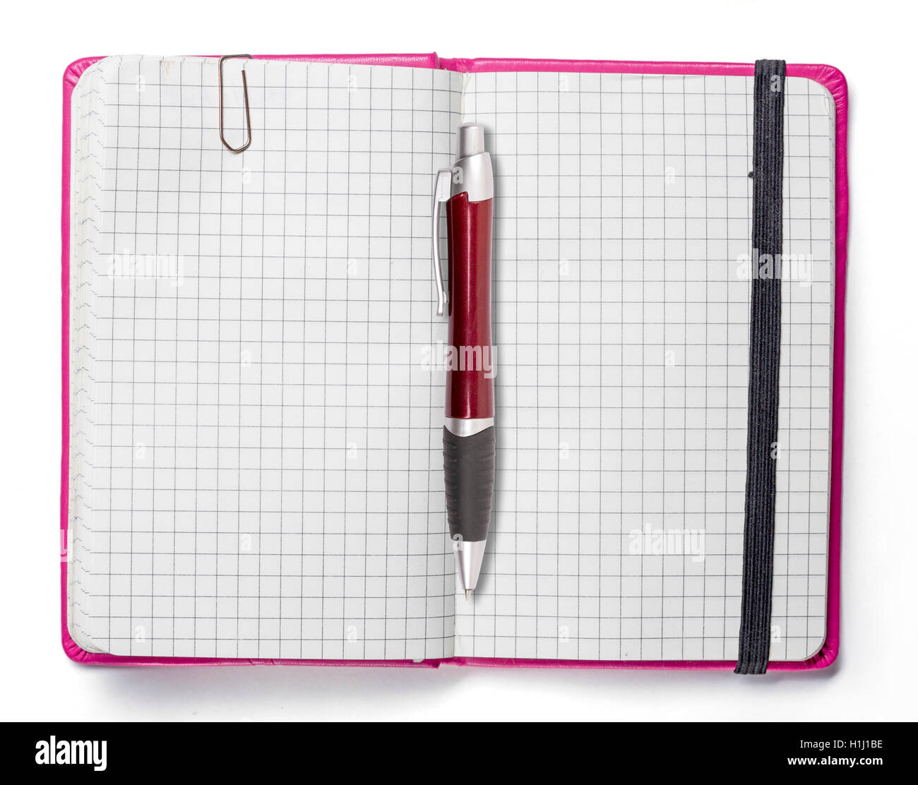Pagina vuota di rosa note book con la graffetta e cinghia elastica di un Foto Stock