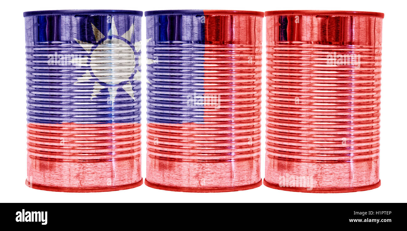 Tre lattine di lattina con la bandiera di Taiwan su di loro isolati su uno sfondo bianco. Foto Stock