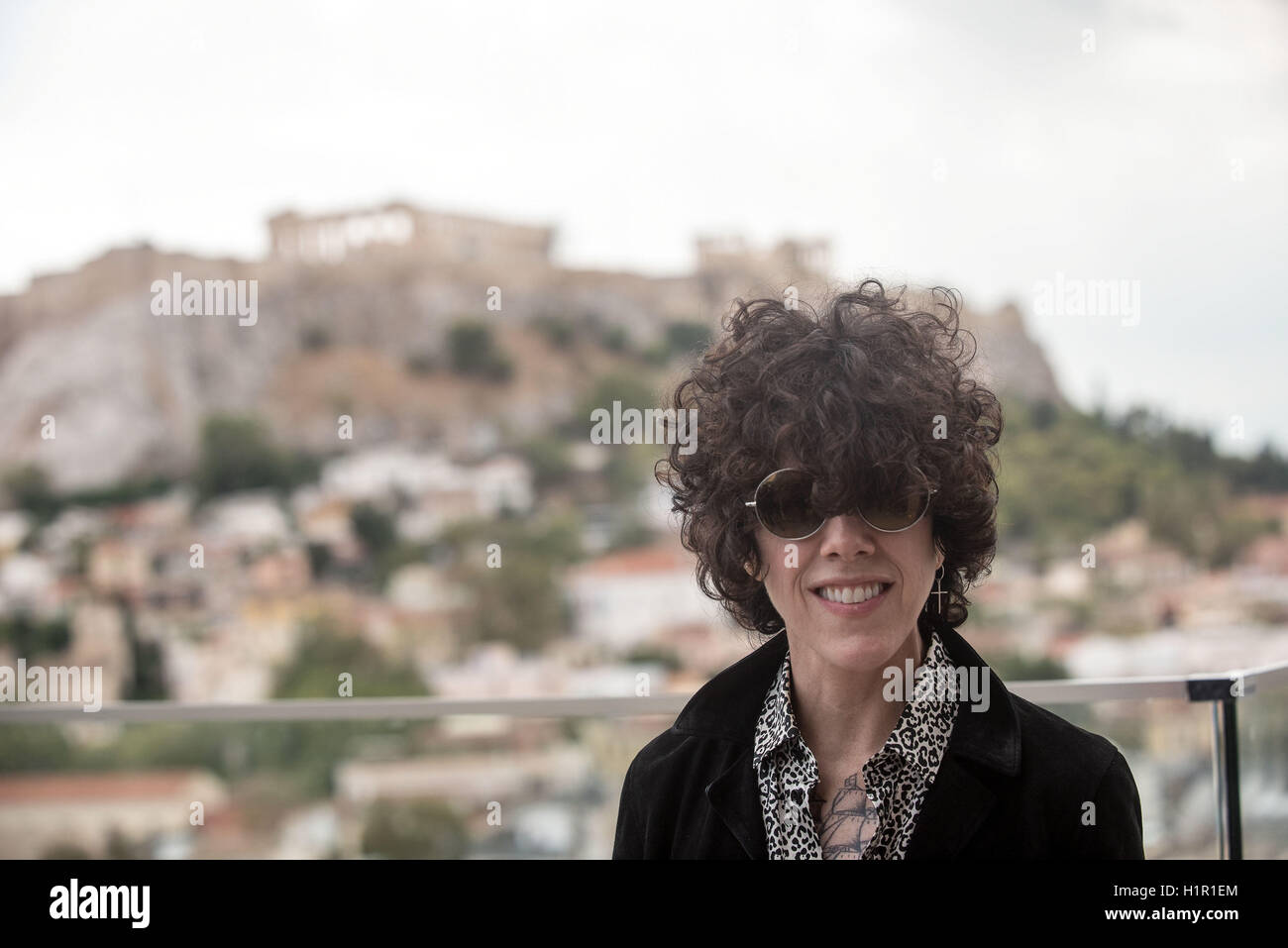 Laura Pergolizzi (LP) dà una conferenza stampa ad Atene in Grecia. Laura darà un concerto di venerdì 23/9. Foto Stock