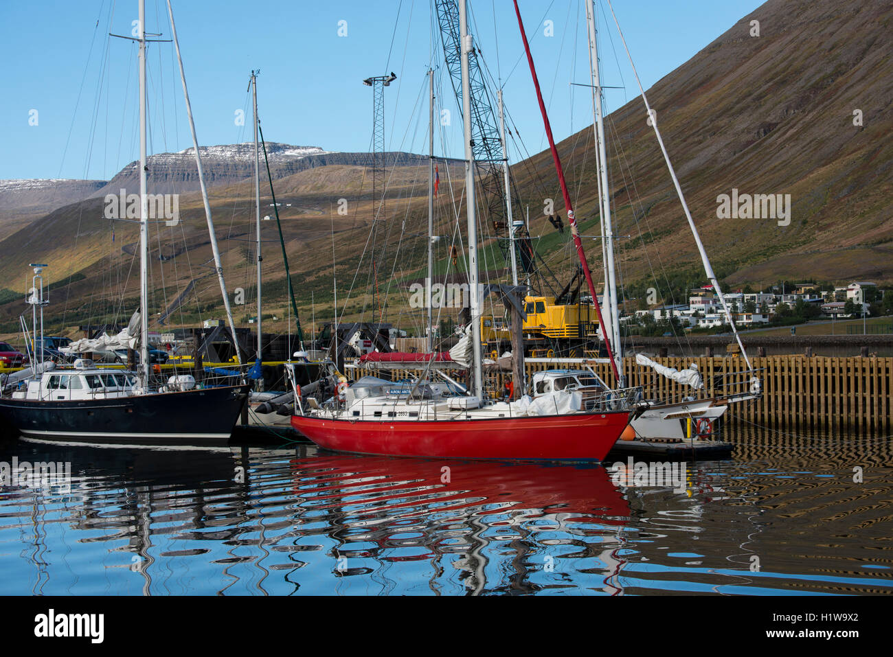 L'Islanda, a ovest di fiordi. Isafjordur, la più grande città in Westfjors con circa tremila persone. Foto Stock