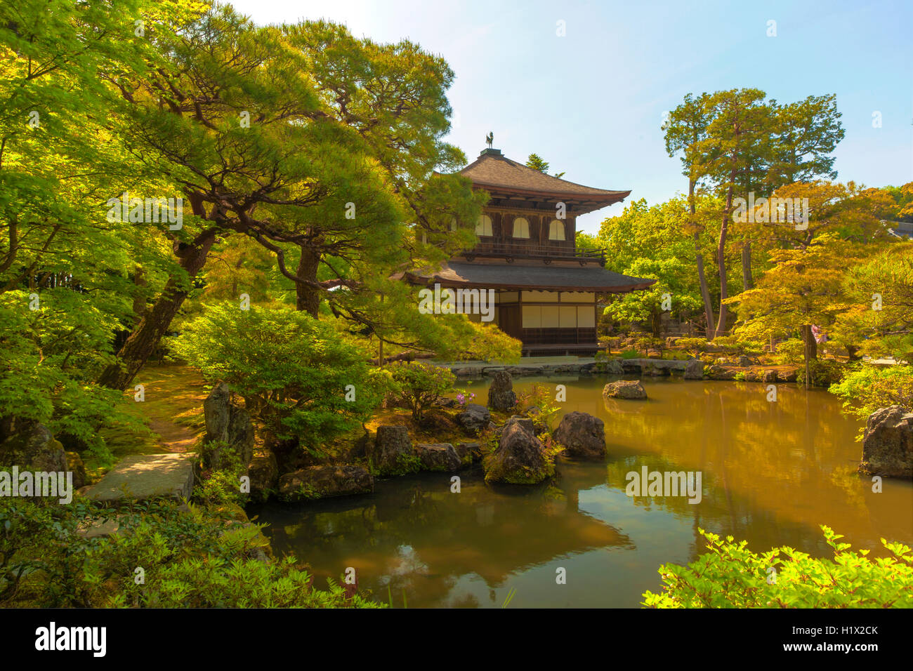 Stock Photo - Ginkaku-ji il Padiglione di Argento durante la stagione autunnale di Kyoto, Giappone Foto Stock
