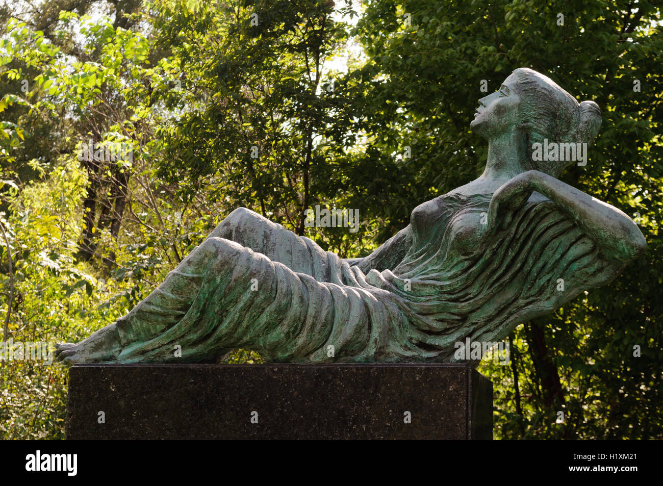 "L'uso III " la scultura in bronzo di Charles Umlauf. Uno dei suoi1962 'Mutilizzare' trio. Foto Stock