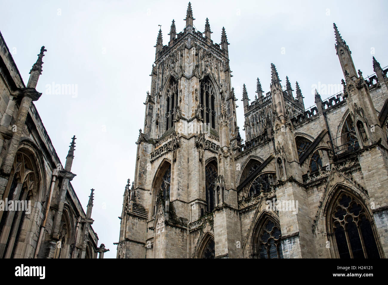 La grande cattedrale di York chiesa in facciata dello Yorkshire Foto Stock