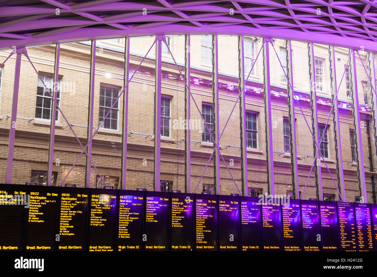 La stazione di Kings Cross tetto Foto Stock