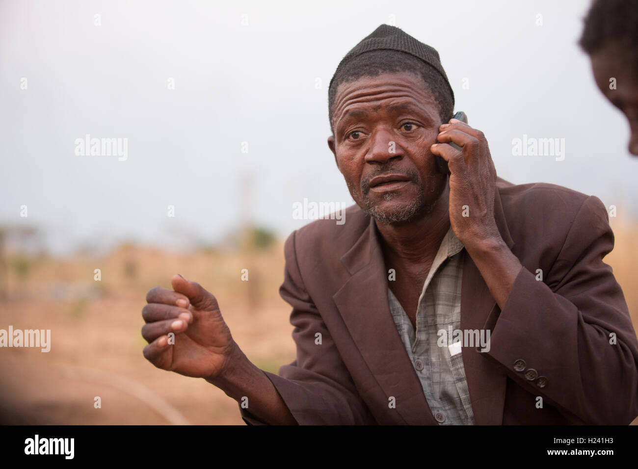 Lalaua, Nampula Provincia, Mozambico, Agosto 2015: Mario Amusiyala, Lalaua comunitaria leader per la salute dell'occhio. Foto di Mike Goldwater Foto Stock