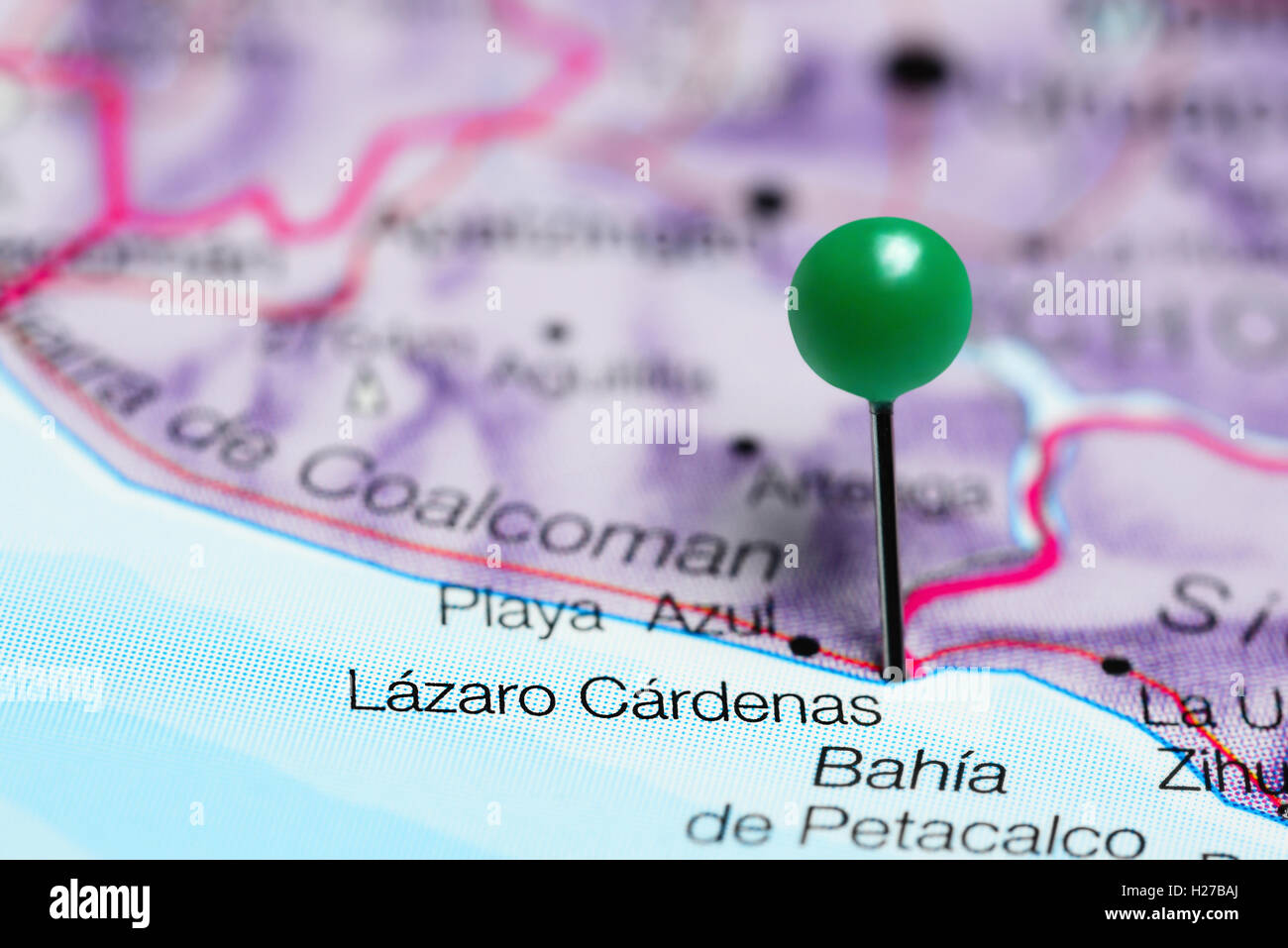Lazaro Cardenas imperniata su una mappa del Messico Foto Stock