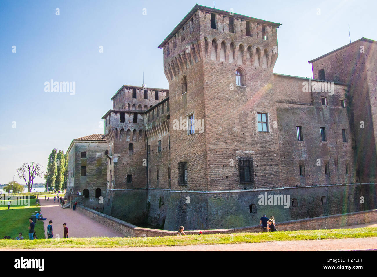 Castello di San Giorgio (Castello di San Giorgio), Mantova (Mantova), Lombardia, Italia. Il fiume Muncio è sulla sinistra. Foto Stock