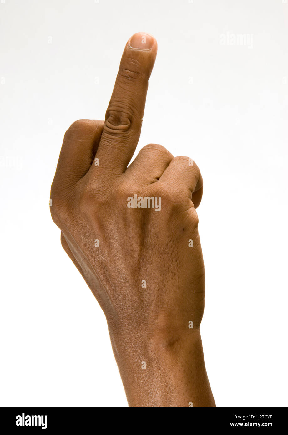 mano africana che dà un dito medio o un gesto forte Foto stock - Alamy