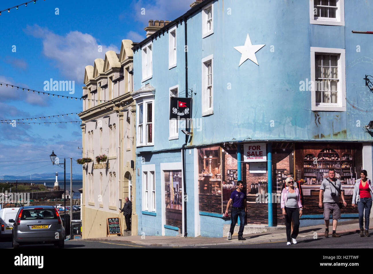 Stella Bianca pub, Senhouse Street, Maryport, Cumbria, Inghilterra in estate Foto Stock