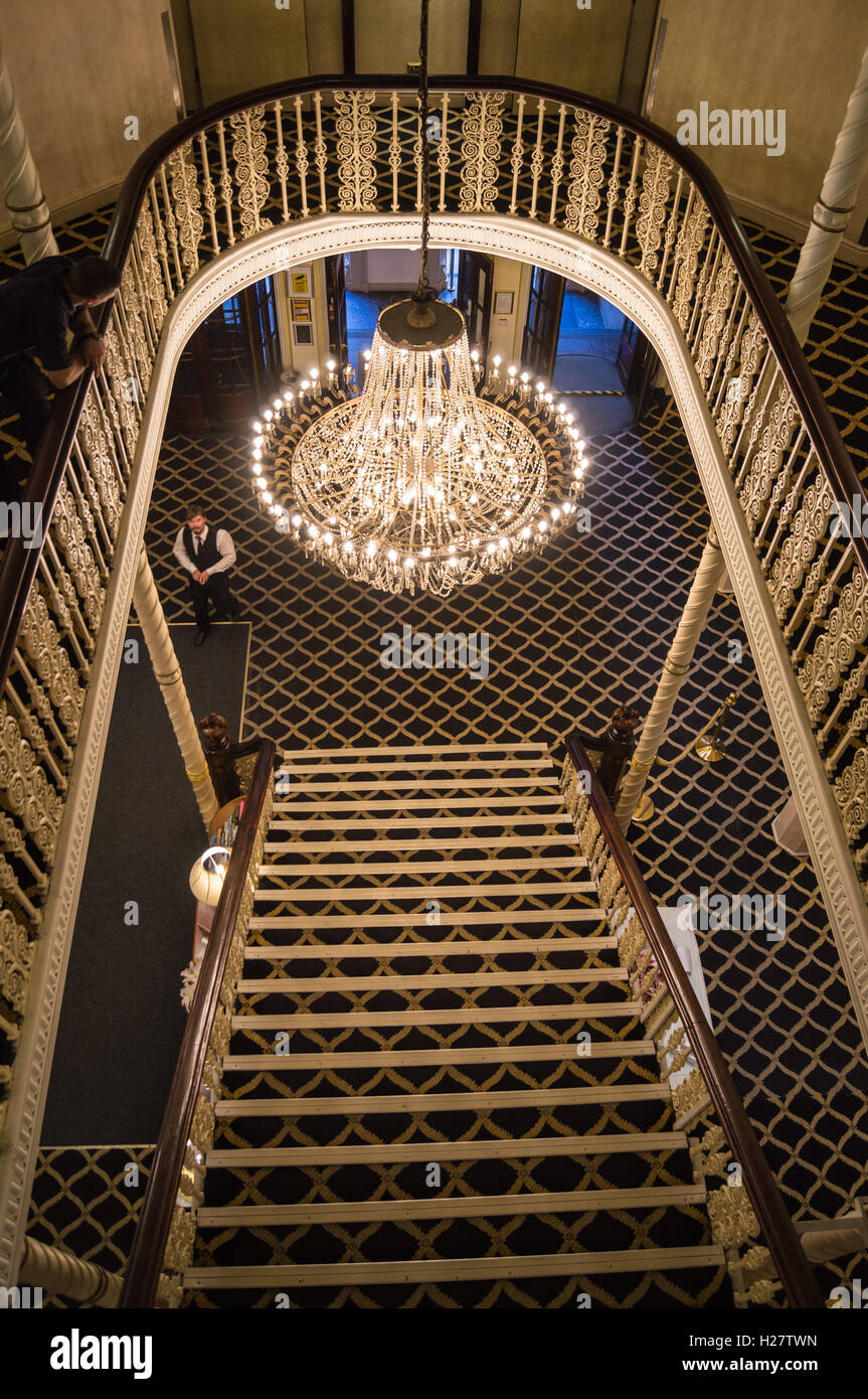 Britannia Hotel interior, precedentemente Watt magazzino tessile, 1851-1856 da Travis & Magnall, Portland Street, Manchester, Inghilterra Foto Stock