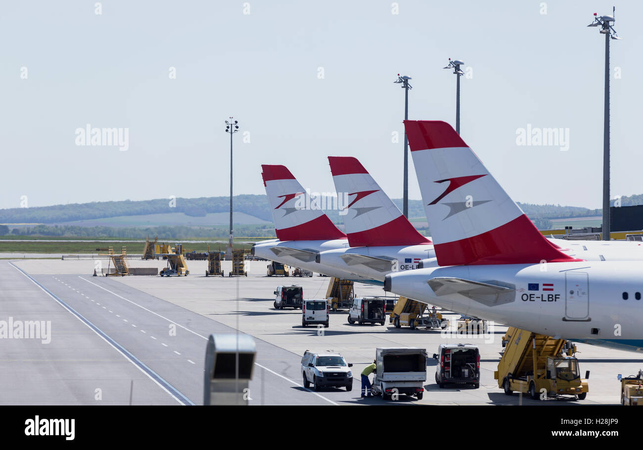 Compagnia aerea austriaca piani allineate Foto Stock