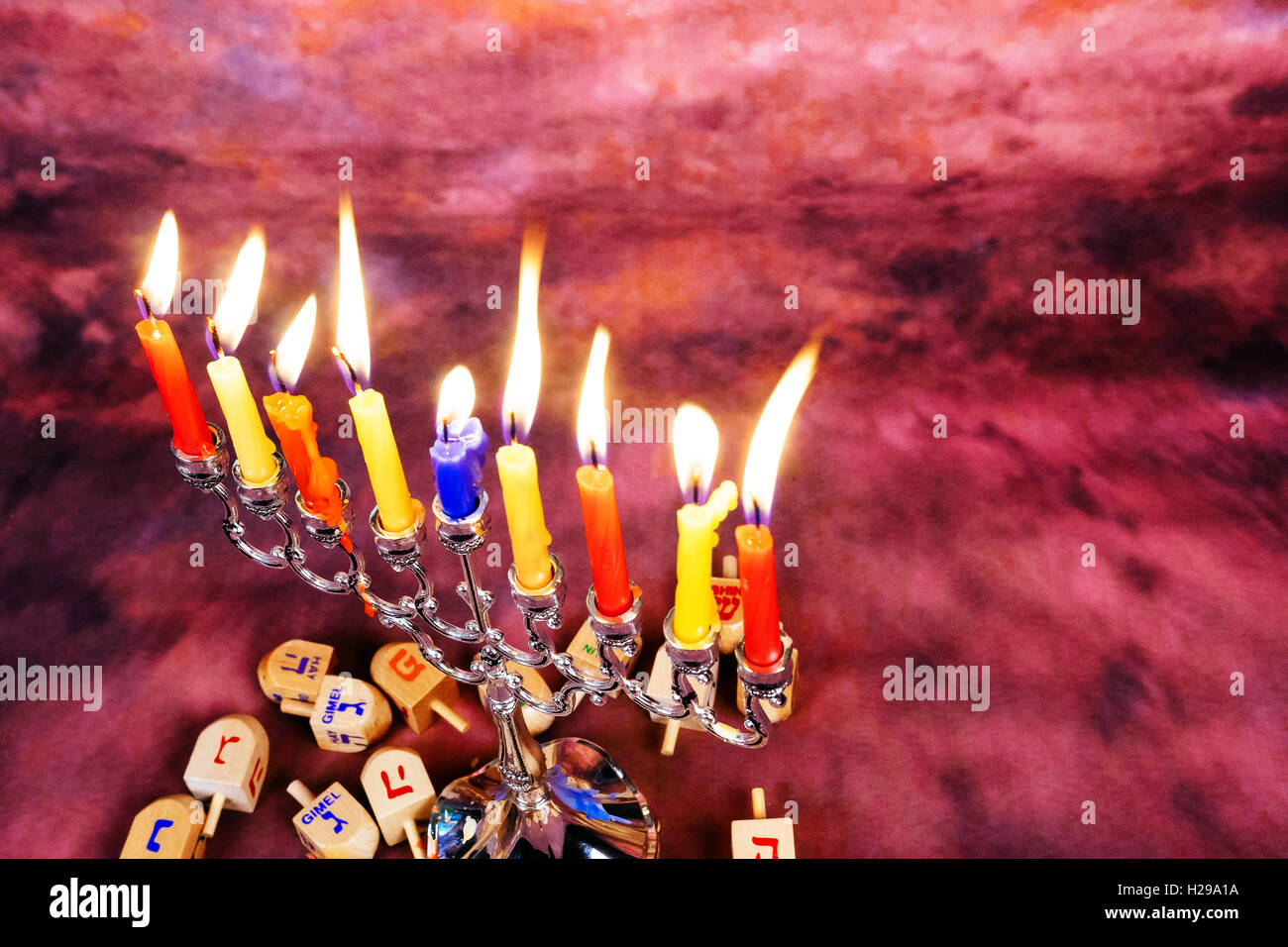 Festa ebraica Hanukkah sfondo con menorah Foto Stock