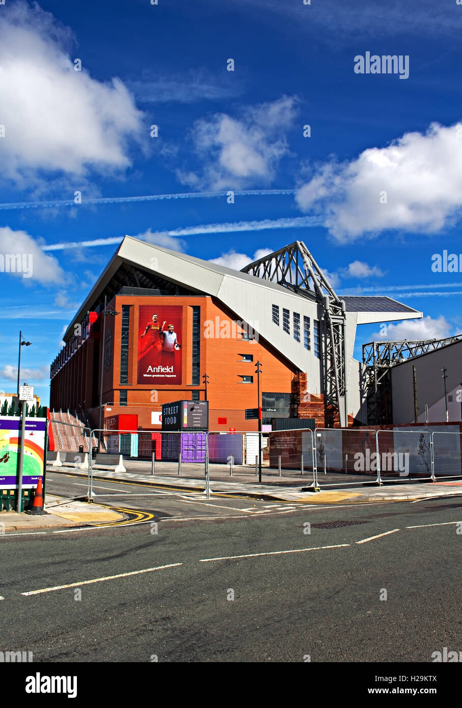 Il Liverpool Football Club è di nuovo stand in via di completamento Foto Stock