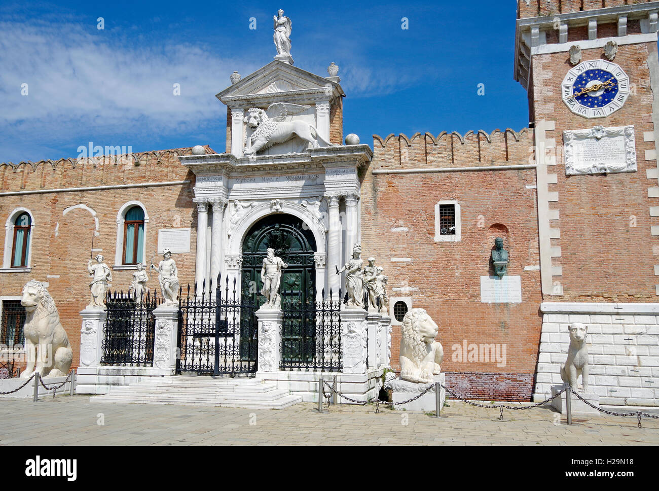 Venezia, Italia, Terra porta dell'Arsenale, 1458-60 Foto stock - Alamy