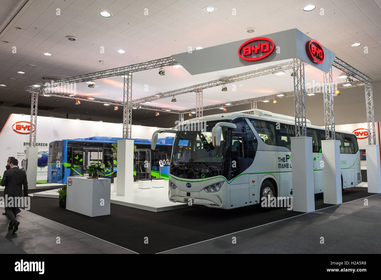 L'autobus elettrico dalla società cinese BYD Foto Stock