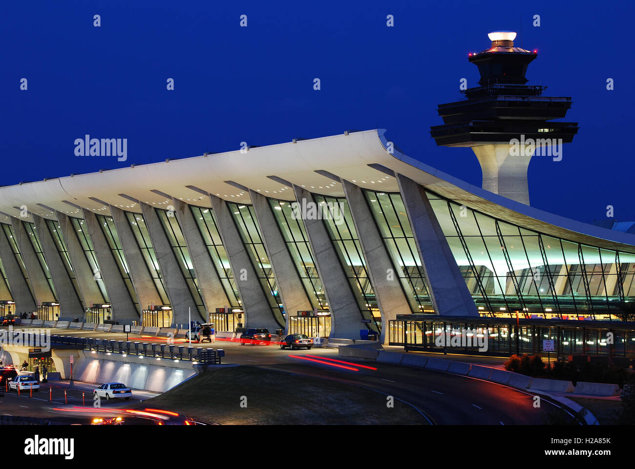 Eero Saarinen progettato l'edificio del Terminal Principale di Washington Dulles International Airport Foto Stock