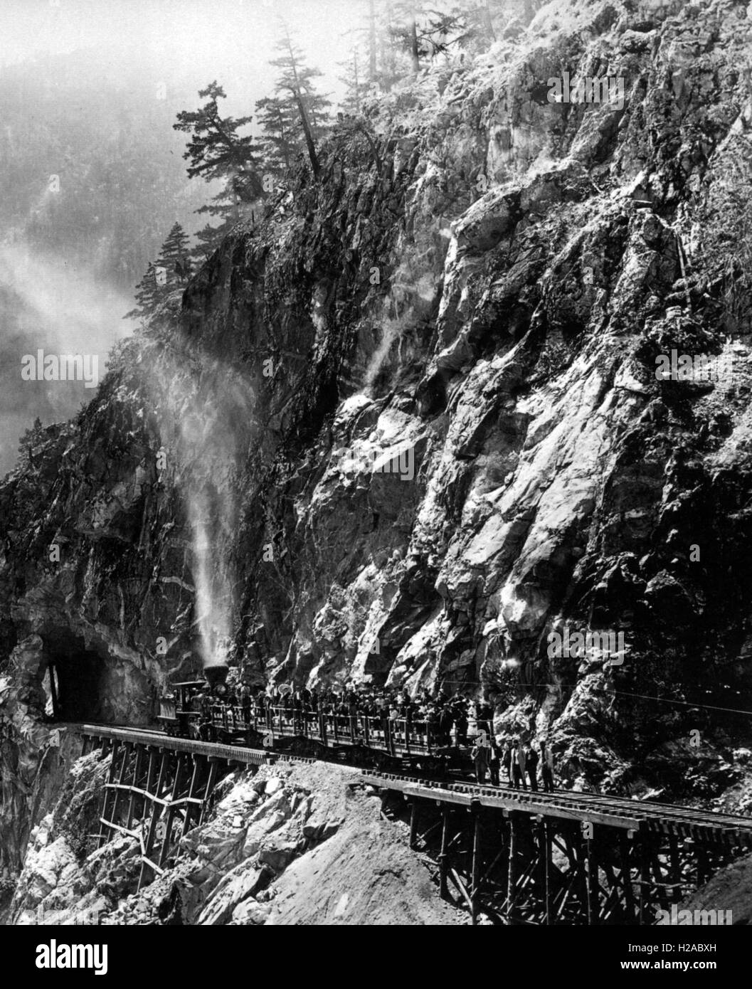 FRASER FIUME RAILWAY British Columbia. Lavoratori edili stop per rappresentare circa 1885 Foto Stock
