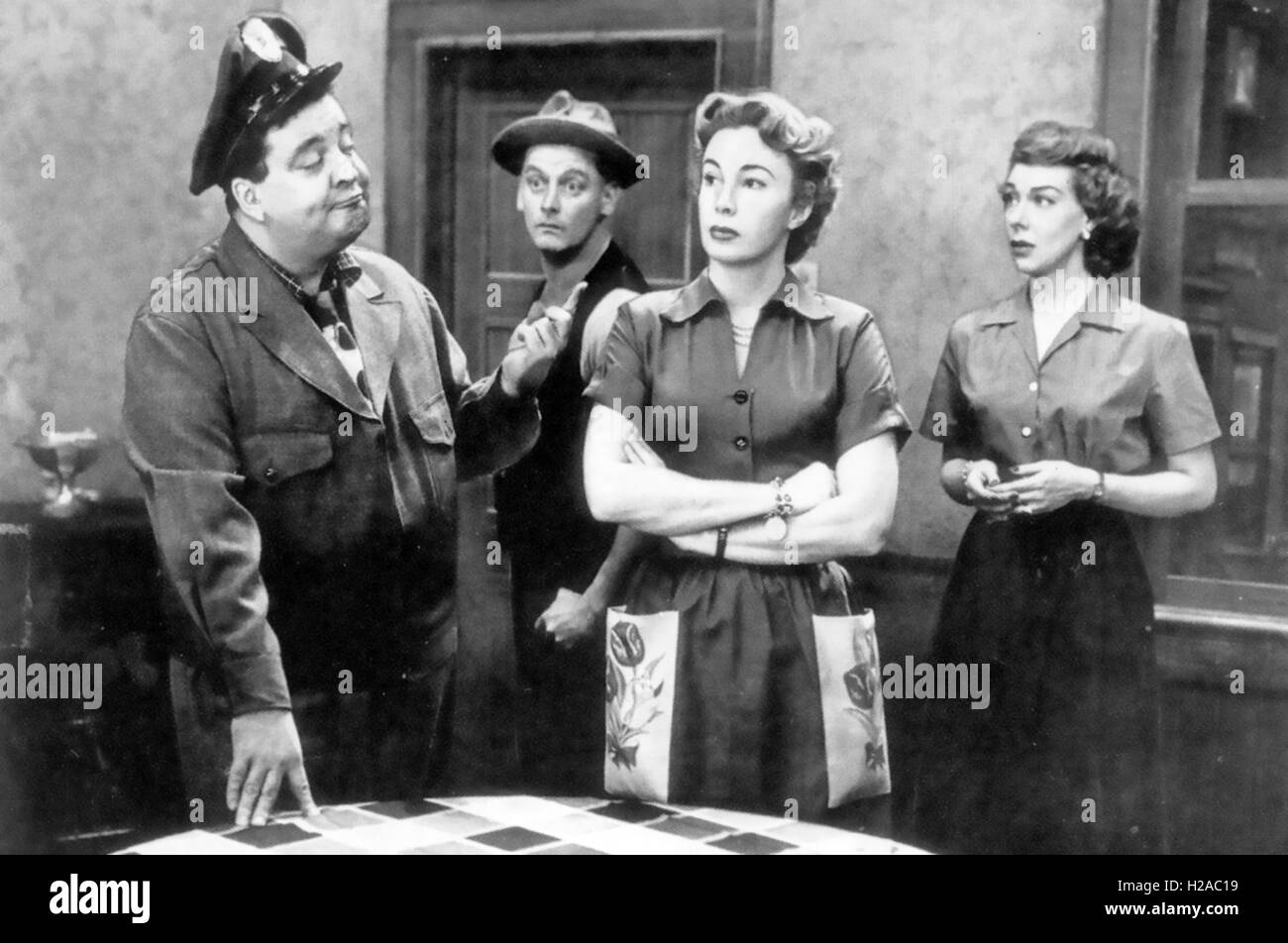 Le coppie in luna di miele CBS sit-com serie 1951-1955 con da sinistra: Jackie Gleason, arte Carney, Audrey Prati, Joyce Randolph Foto Stock