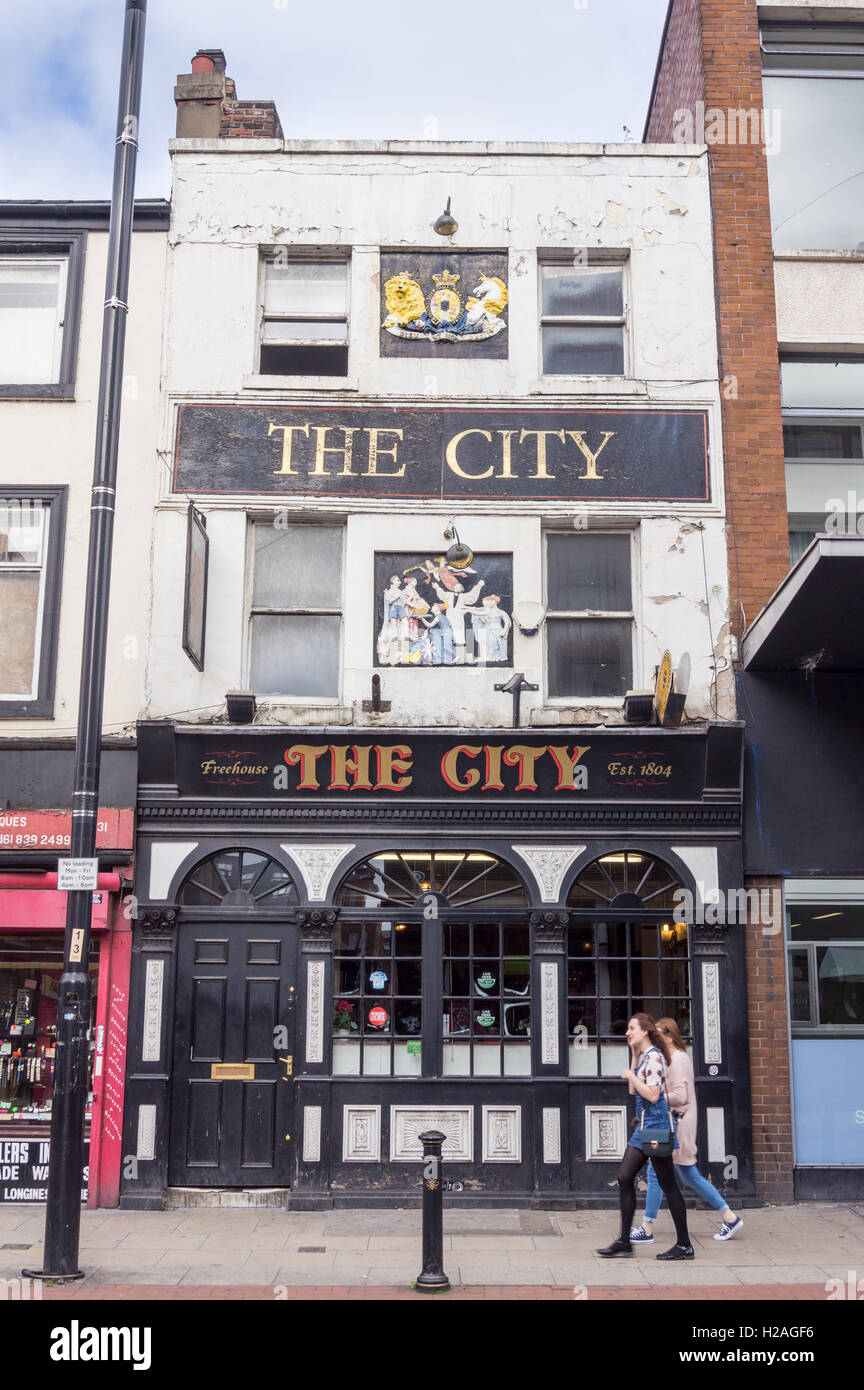 Esterno della città pub, Oldham Street, Manchester, Inghilterra Foto Stock