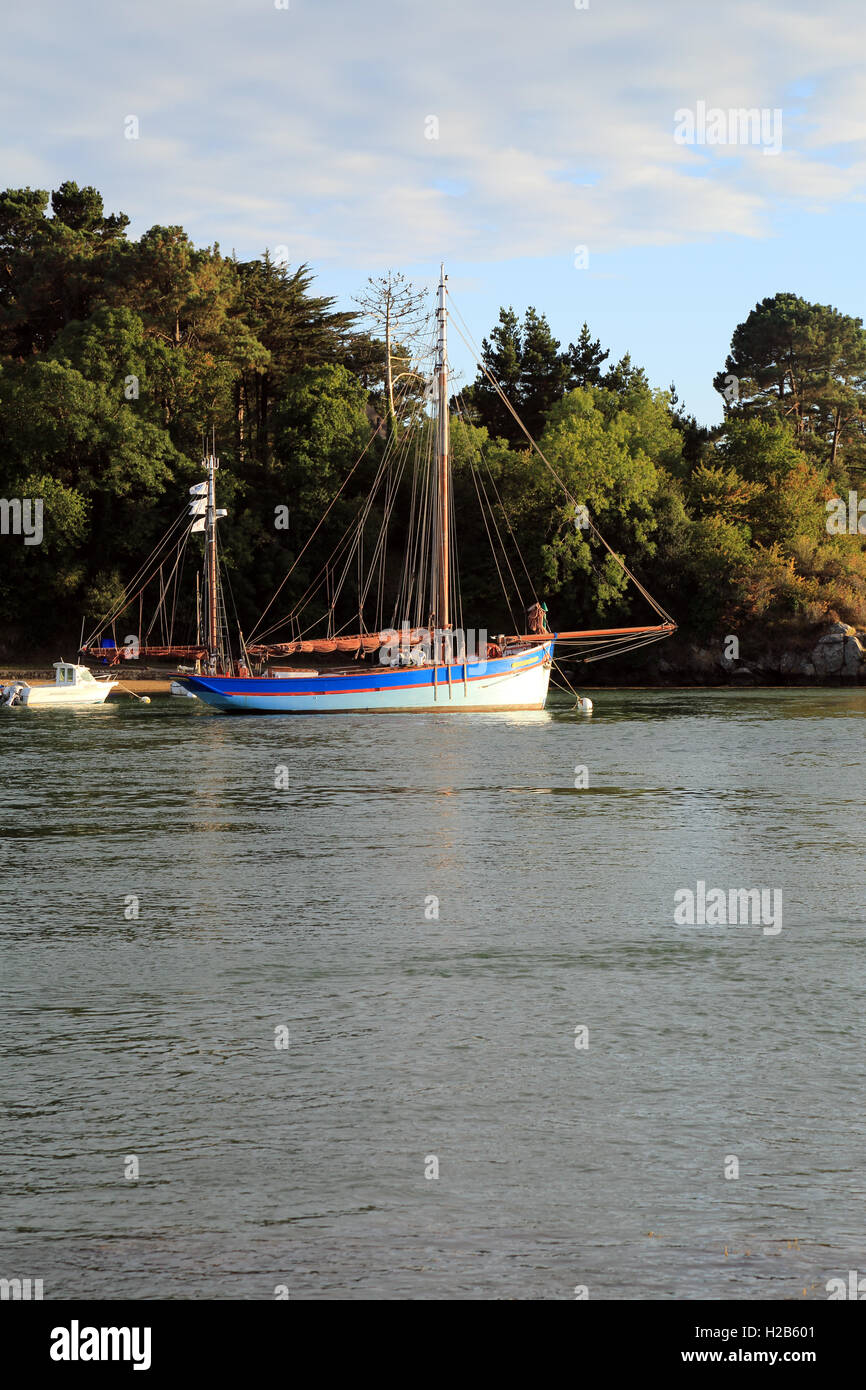 Vista del porto Anna da Ile de Conleau, Vannes, Morbihan, in Bretagna, Francia Foto Stock