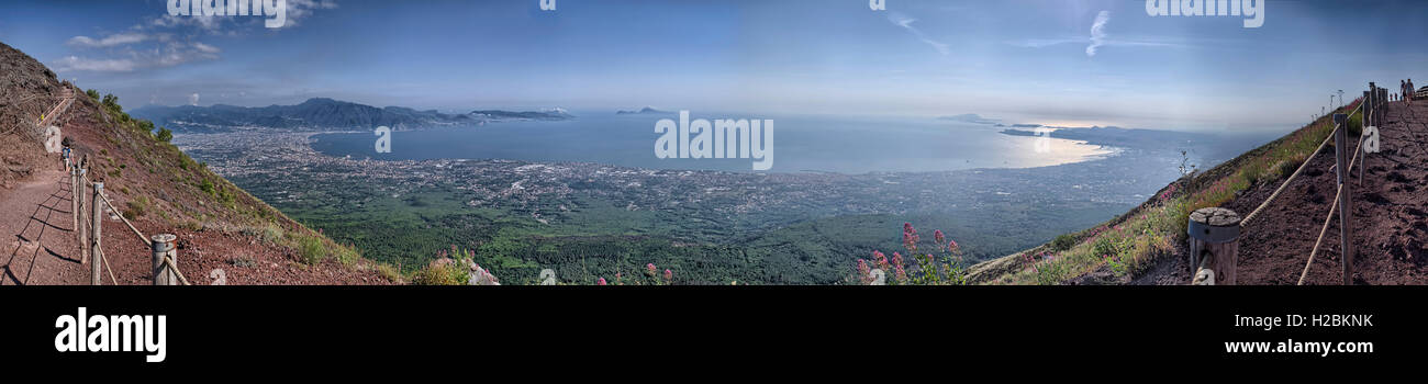 Vista dal Vesuvio - di tutta la baia di Napoli Foto Stock