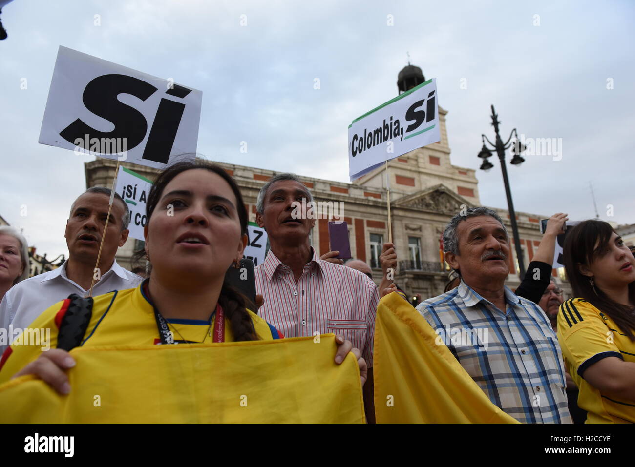 Madrid, Spagna. 26 Sep, 2016. I colombiani in Madrid Nella foto durante una dimostrazione a sostegno dell accordo di pace in Colombia. © Jorge Sanz/Pacific Press/Alamy Live News Foto Stock