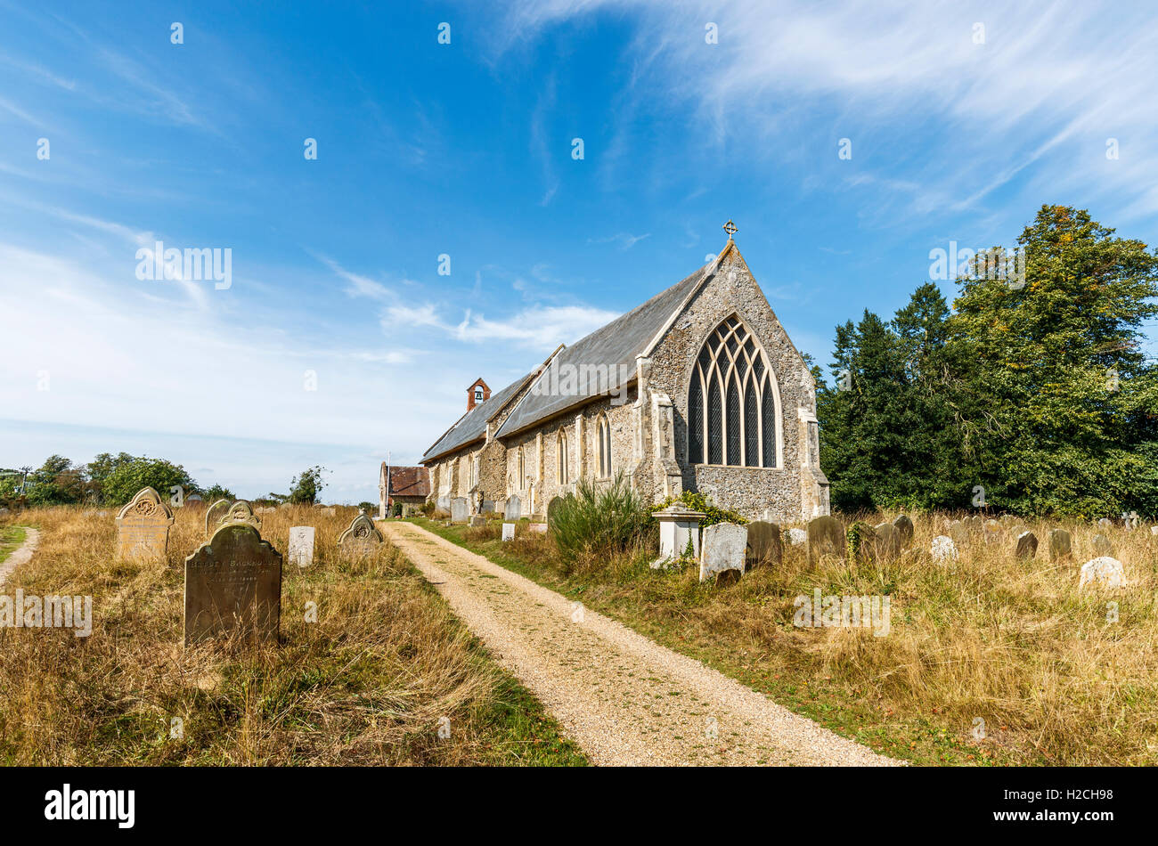 San Pietro, Westleton del XIV secolo la chiesa con il tetto di paglia nel Suffolk Coastal District, Est Inghilterra Foto Stock