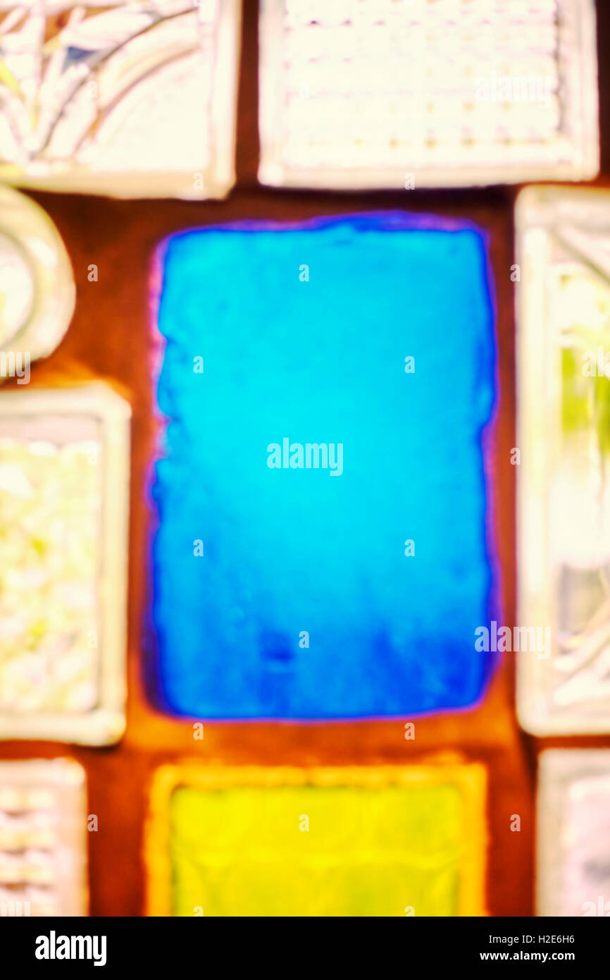 Foto sfocata di blocchi di vetro, abstract background. Foto Stock