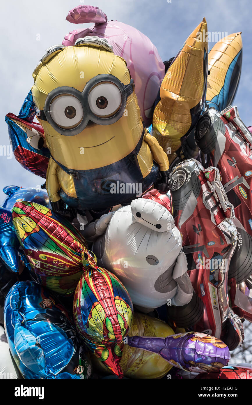 Baloons al festival Vappu, Helsinki, Finlandia Foto Stock