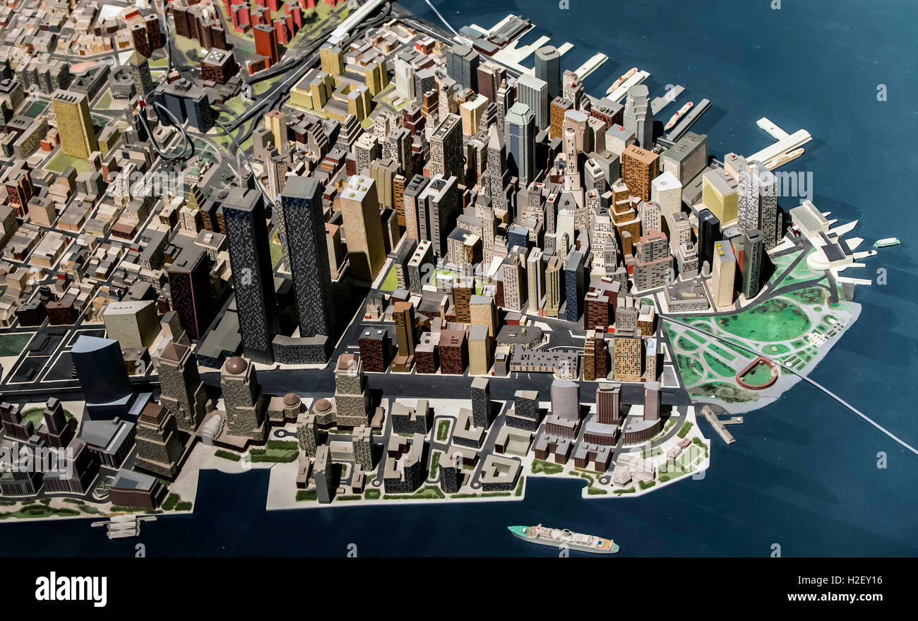 Queens, a New York, Stati Uniti d'America. Il 27 settembre, 2016. Una porzione del panorama della città di New York, che è sulla visione a lungo termine al Queens Museum. Originariamente concepito e costruito in legno, plastica e formica per il 1964 alla fiera mondiale di New York, il 9,335-piazza-piede modello è stato aggiornato periodicamente come lo skyline e architettura di New York i cinque boroughs hanno cambiato. © Brian Cahn/ZUMA filo/Alamy Live News Foto Stock Queens, a New York, Stati Uniti d'America. Il 27 settembre, 2016. Una porzione del panorama della città di New York, che è sulla visione a lungo termine al Queens Museum. Originariamente concepito e costruito in legno, plastica e formica per il 1964 alla fiera mondiale di New York, il 9,335-piazza-piede modello è stato aggiornato periodicamente come lo skyline e architettura di New York i cinque boroughs hanno cambiato. © Brian Cahn/ZUMA filo/Alamy Live News Foto Stock