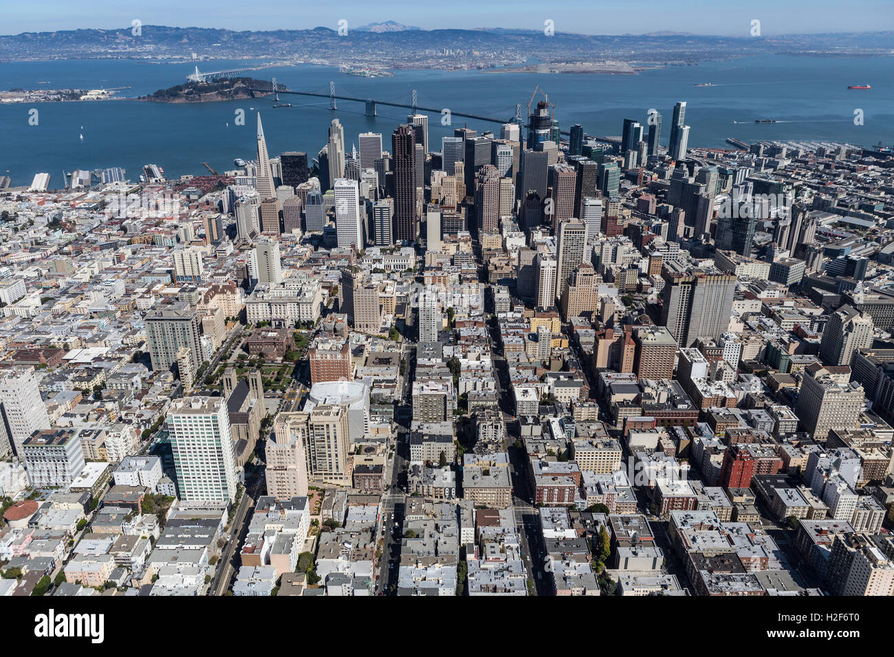 Vista aerea di San Francisco e di Oakland, California. Foto Stock