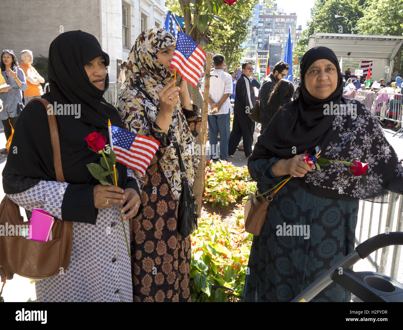 Patriottico delle donne musulmane al musulmano americano parata del giorno a New York City, 2016. Foto Stock