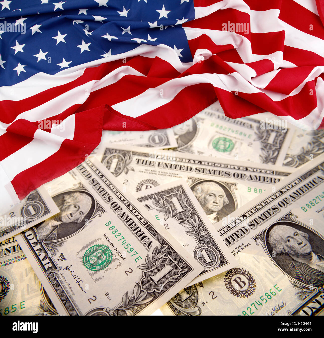 Bandiera americana sulle banconote assortiti Foto Stock