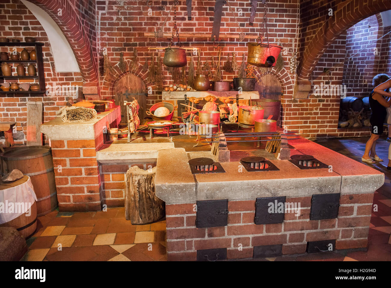 Polonia, castello di Malbork interno, convento medievale di cucina nel castello di elevata Foto Stock