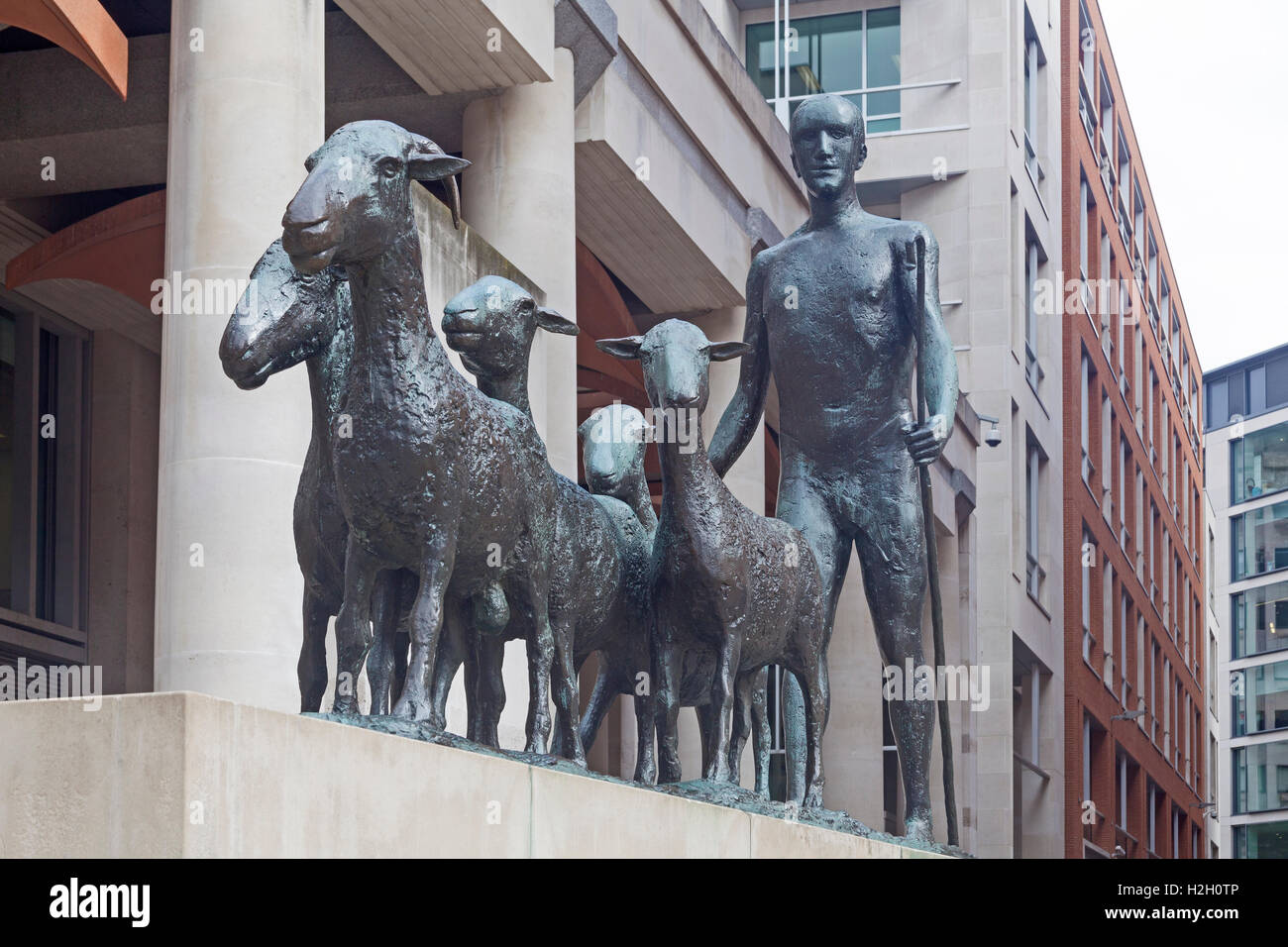 City of London Elisabeth Frink la scultura "paternoster" in Paternoster square Foto Stock
